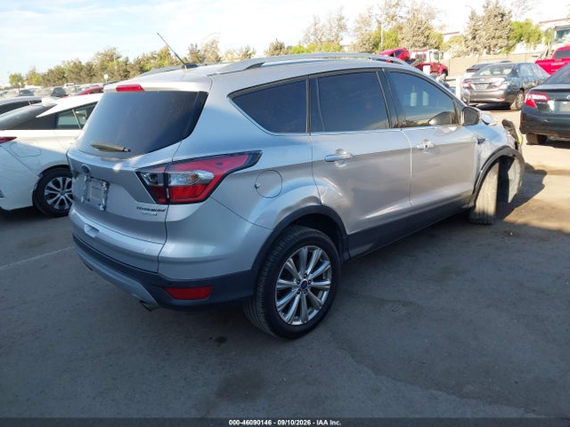 Ford Escape Titanium 2017 1FMCU0J97HUA94974 Image 4