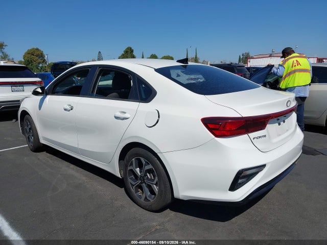 KIA Forte Lxs 2021 3KPF24AD7ME272510 Image 3