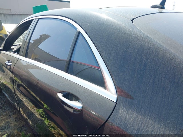 46090161 :رقم المزاد ، WDDUG8DB9JA421840 vin ، 2018 Mercedes-benz S 560 مزاد بيع