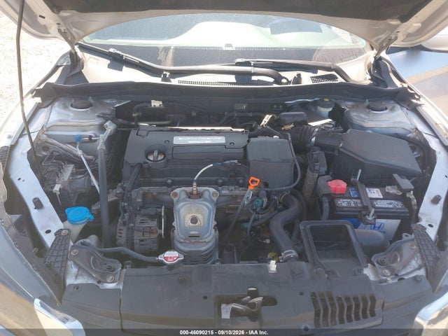 46090215 :رقم المزاد ، 1HGCR2F3XEA061360 vin ، 2014 Honda Accord Lx مزاد بيع