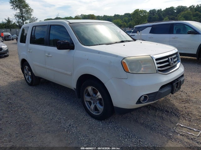 46090217 :رقم المزاد ، 5FNYF4H53FB060745 vin ، 2015 Honda Pilot Ex-l مزاد بيع