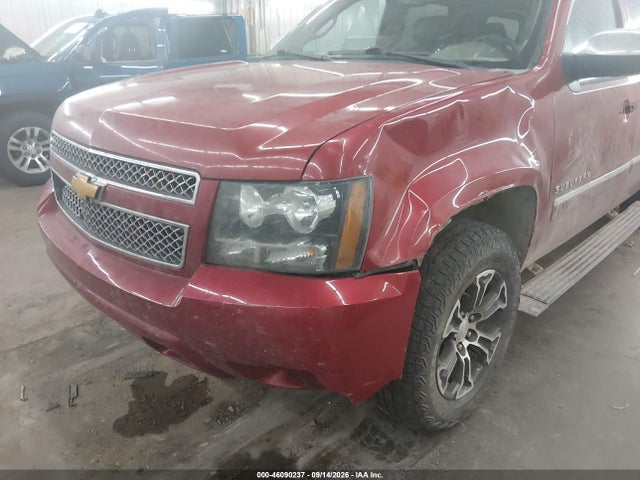 2014 Chevrolet Suburban 1500 Ltz მანქანა იყიდება აუქციონზე, vin: 1GNSKKE73ER104674, აუქციონის ნომერი: 46090237
