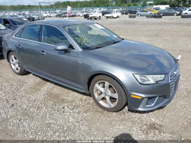 2019 Audi A4 45 Premium მანქანა იყიდება აუქციონზე, vin: WAUDNAF46KA023554, აუქციონის ნომერი: 46090246