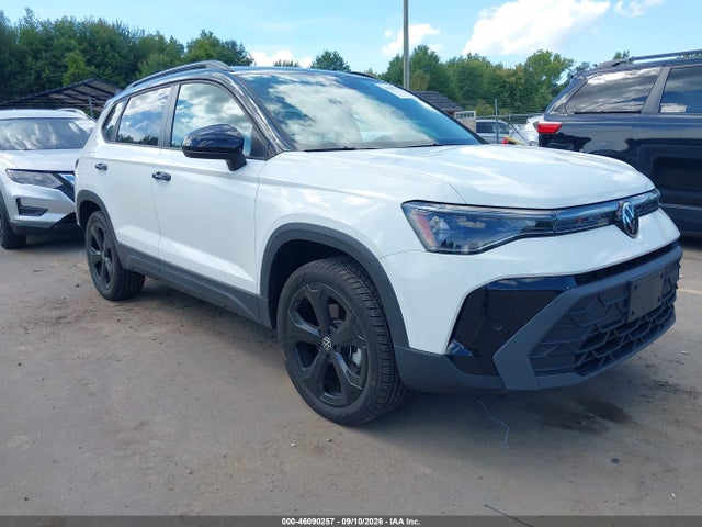Aukcja sprzedaży 2025 Volkswagen Taos 1.5t Se Black, vin: 3VV2C7B21SM004082, numer aukcji: 46090257