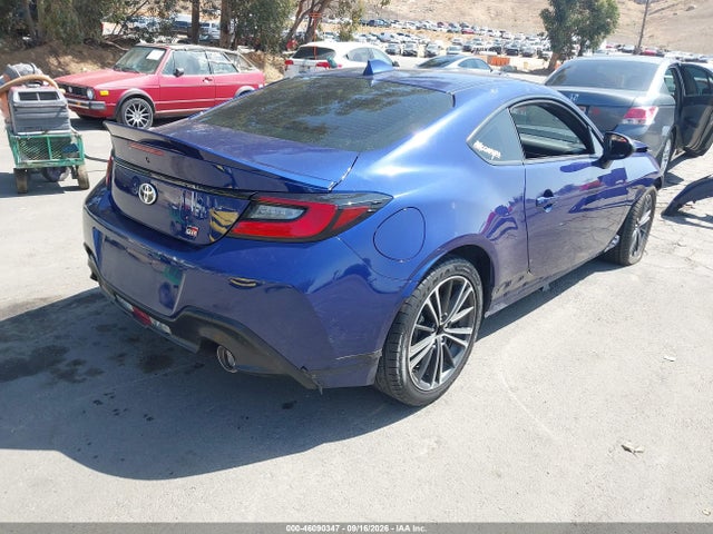 46090347 :رقم المزاد ، JF1ZNBE11N9751509 vin ، 2022 Toyota Gr86 Premium مزاد بيع