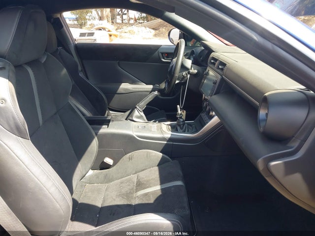 46090347 :رقم المزاد ، JF1ZNBE11N9751509 vin ، 2022 Toyota Gr86 Premium مزاد بيع