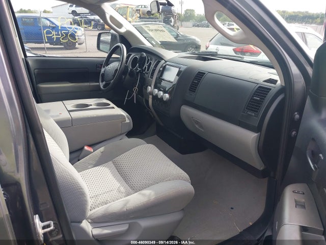 2011 Toyota Tundra Grade 4.6l V8 მანქანა იყიდება აუქციონზე, vin: 5TFUM5F10BX024330, აუქციონის ნომერი: 46090349