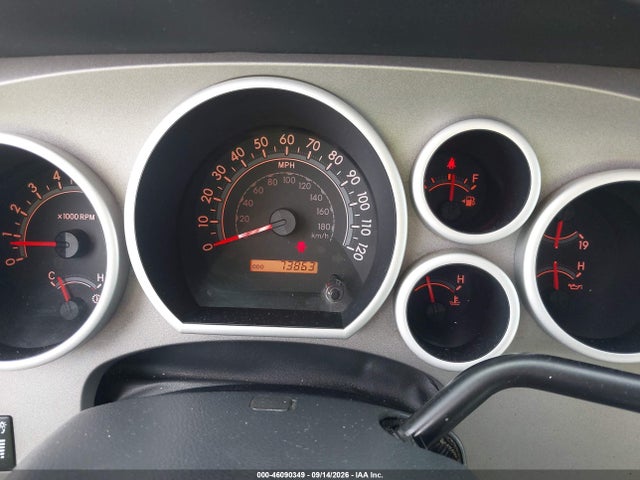2011 Toyota Tundra Grade 4.6l V8 მანქანა იყიდება აუქციონზე, vin: 5TFUM5F10BX024330, აუქციონის ნომერი: 46090349
