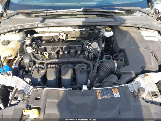 46090379 :رقم المزاد ، 1FADP3F29JL231640 vin ، 2018 Ford Focus Se مزاد بيع