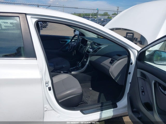 2016 Hyundai Elantra Limited მანქანა იყიდება აუქციონზე, vin: 5NPDH4AE2GH669007, აუქციონის ნომერი: 46090387