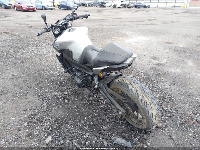 Продаж на аукціоні авто 2017 Yamaha Fz09 C, vin: JYARN53Y6HA000089, номер лоту: 46090393