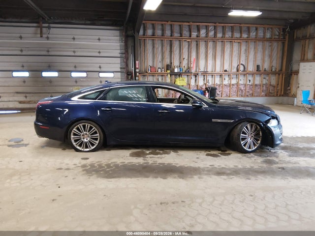 Продажа на аукционе авто 2015 Jaguar Xj Xjl Portfolio, vin: SAJWJ2GD6F8V82998, номер лота: 46090404