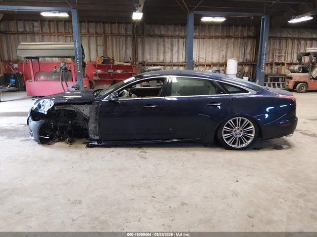 Продажа на аукционе авто 2015 Jaguar Xj Xjl Portfolio, vin: SAJWJ2GD6F8V82998, номер лота: 46090404