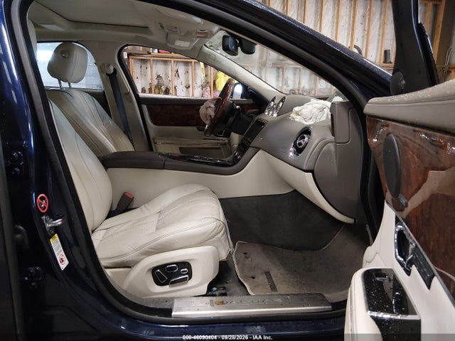 Продажа на аукционе авто 2015 Jaguar Xj Xjl Portfolio, vin: SAJWJ2GD6F8V82998, номер лота: 46090404
