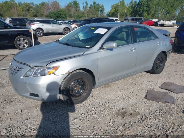 46090409 :رقم المزاد ، 4T1BE46K27U597662 vin ، 2007 Toyota Camry Le مزاد بيع