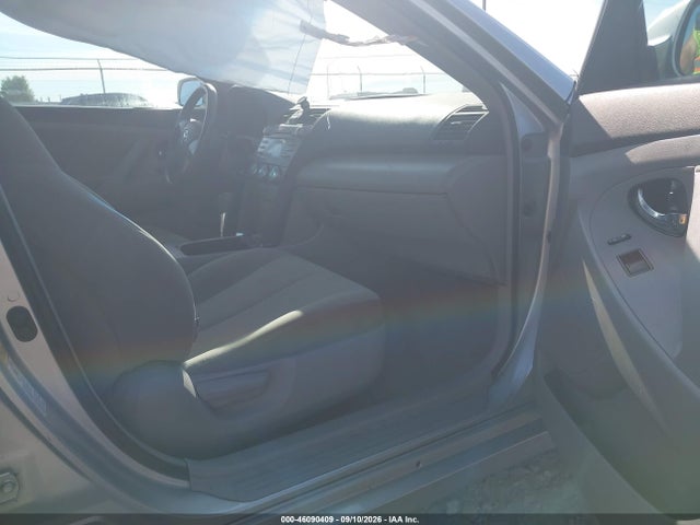 46090409 :رقم المزاد ، 4T1BE46K27U597662 vin ، 2007 Toyota Camry Le مزاد بيع