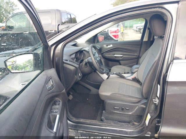 46090415 :رقم المزاد ، 1FMCU0G73GUA95186 vin ، 2016 Ford Escape Se مزاد بيع