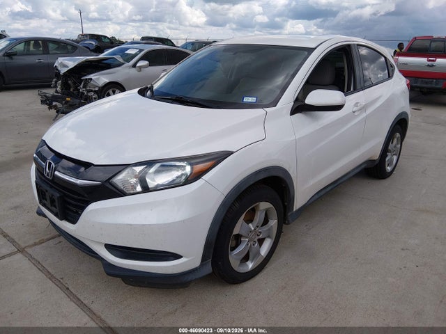 Honda HR-V LX 2016 3CZRU6H30GM726939 Image 2