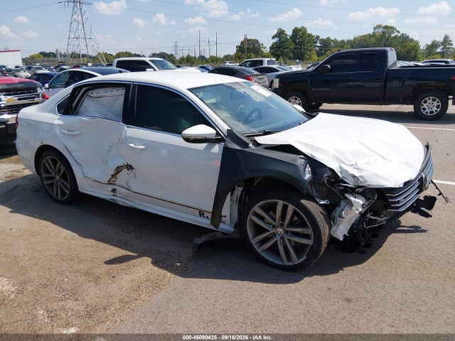 Aukcja sprzedaży 2017 Volkswagen Passat 1.8t R-line, vin: 1VWDT7A37HC051058, numer aukcji: 46090425