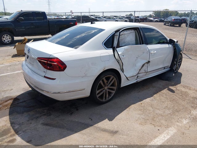 Aukcja sprzedaży 2017 Volkswagen Passat 1.8t R-line, vin: 1VWDT7A37HC051058, numer aukcji: 46090425