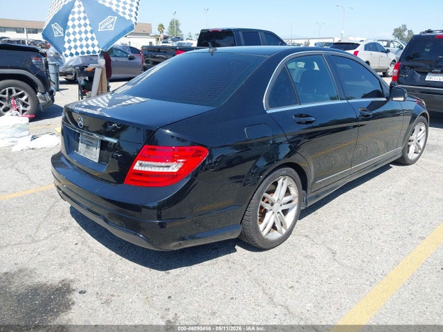 Aukcja sprzedaży 2013 Mercedes-benz C 250 Sport, vin: WDDGF4HB1DF982589, numer aukcji: 46090458
