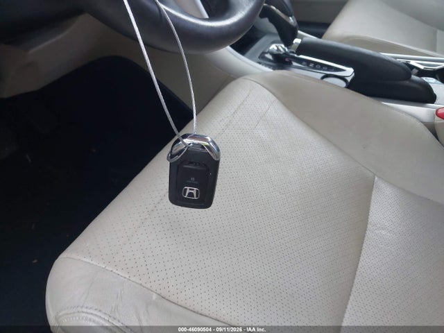 46090504 :رقم المزاد ، 1HGCR2F83DA175243 vin ، 2013 Honda Accord Ex-l مزاد بيع