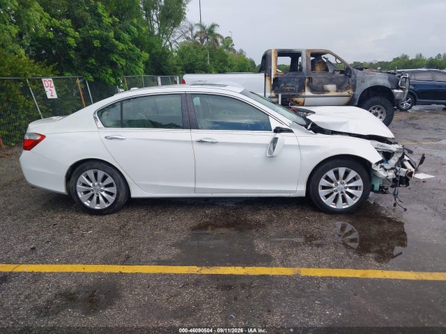 46090504 :رقم المزاد ، 1HGCR2F83DA175243 vin ، 2013 Honda Accord Ex-l مزاد بيع