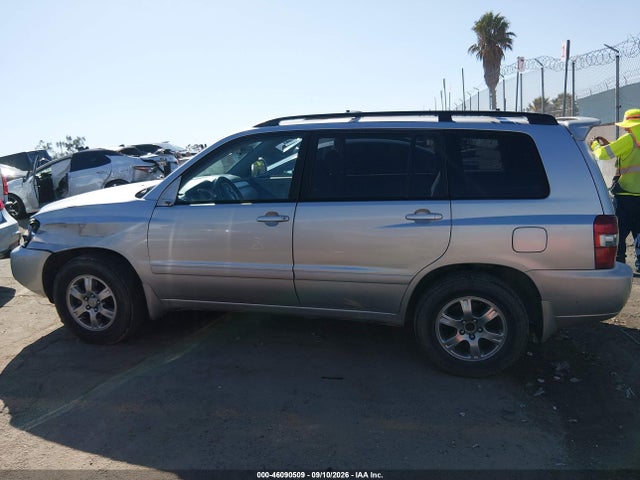 46090509 :رقم المزاد ، JTEDP21A640028810 vin ، 2004 Toyota Highlander V6 مزاد بيع