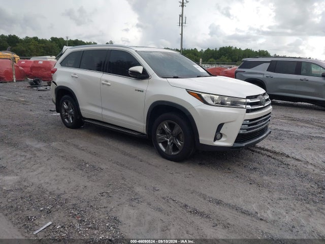 2017 5TDDGRFH6HS032085 main image