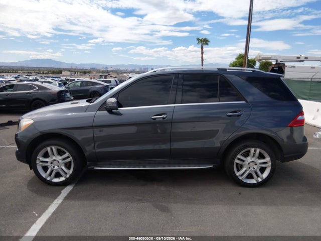 46090538 :رقم المزاد ، 4JGDA5JB0DA147653 vin ، 2013 Mercedes-benz Ml 350 مزاد بيع
