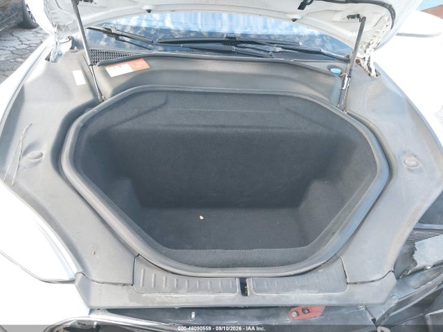 46090559 :رقم المزاد ، 5YJSA1H26FF085969 vin ، 2015 Tesla Model S 70d/85d/p85d مزاد بيع