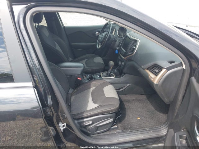 Продажа на аукционе авто 2014 Jeep Cherokee Latitude, vin: 1C4PJMCB0EW290633, номер лота: 46090562