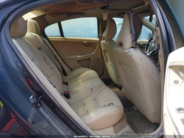 46090572 :رقم المزاد ، YV1622FS7C2130613 vin ، 2012 Volvo S60 T5 مزاد بيع