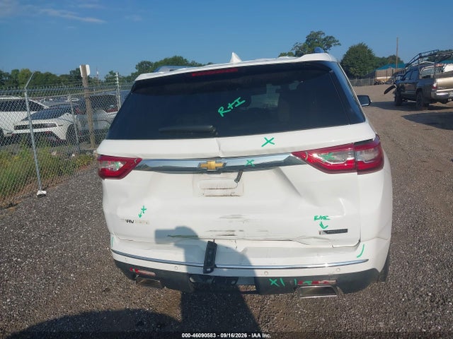 46090583 :رقم المزاد ، 1GNERKKW9JJ258822 vin ، 2018 Chevrolet Traverse Premier مزاد بيع