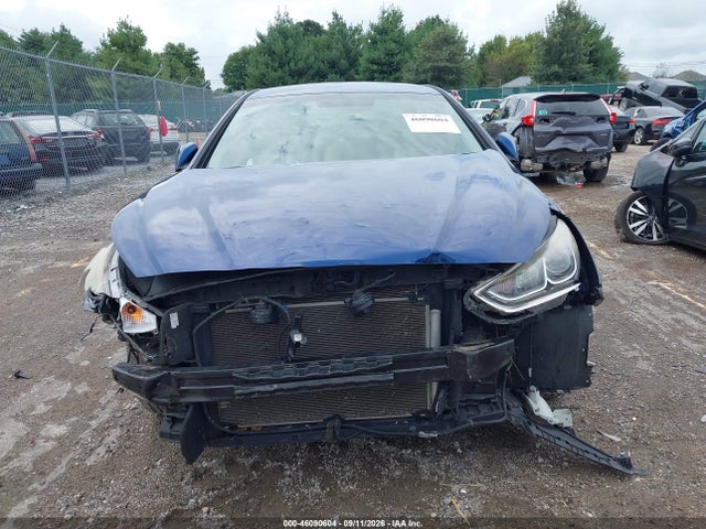 46090604 :رقم المزاد ، 5NPE24AF0JH697815 vin ، 2018 Hyundai Sonata Se مزاد بيع
