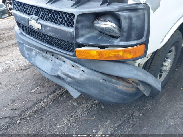 46090634 :رقم المزاد ، 1GCWGFCA3B1126203 vin ، 2011 Chevrolet Express 2500 Work Van مزاد بيع