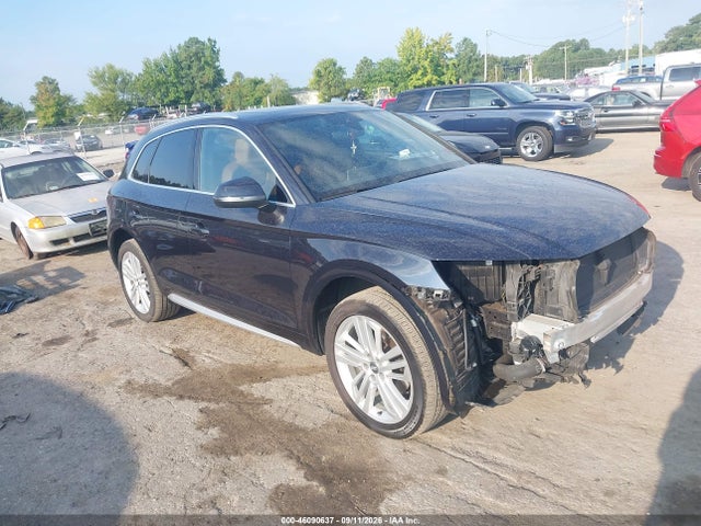 46090637 :رقم المزاد ، WA1BNAFY4J2216222 vin ، 2018 Audi Q5 2.0t Premium/2.0t Tech Premium مزاد بيع