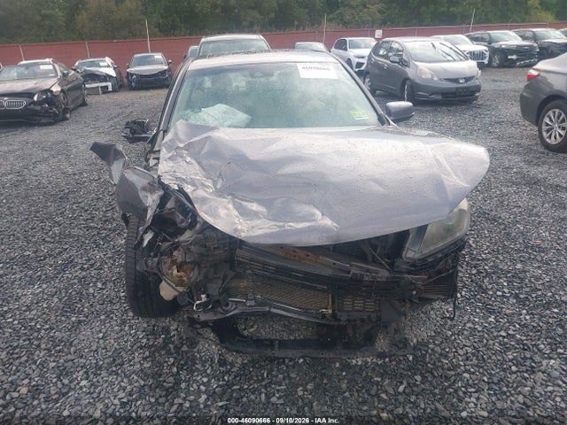 46090666 :رقم المزاد ، 1HGCR6F57EA004106 vin ، 2014 Honda Accord Hybrid Ex-l مزاد بيع
