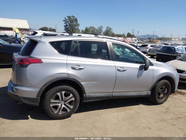 Toyota RAV4 LE 2018 2T3BFREVXJW697481 Image 13