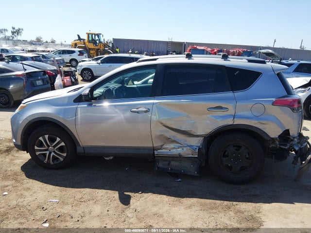 Toyota RAV4 LE 2018 2T3BFREVXJW697481 Image 14