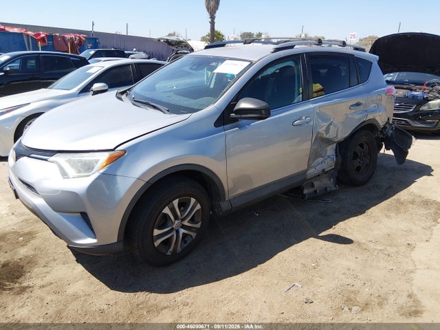 Toyota RAV4 LE 2018 2T3BFREVXJW697481 Image 2