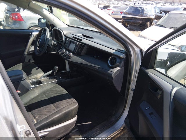 Toyota RAV4 LE 2018 2T3BFREVXJW697481 Image 5