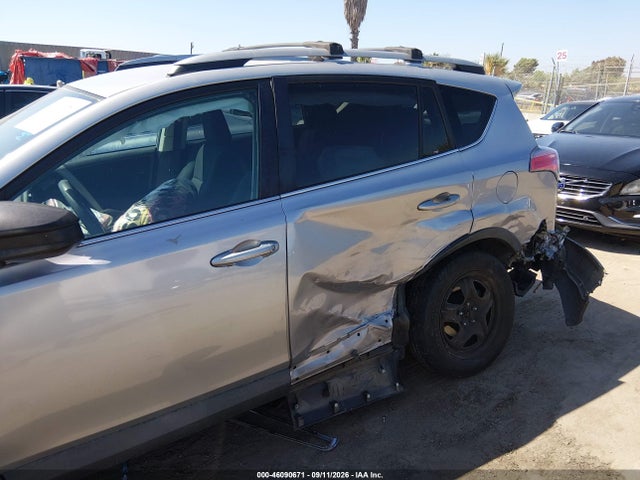Toyota RAV4 LE 2018 2T3BFREVXJW697481 Image 6