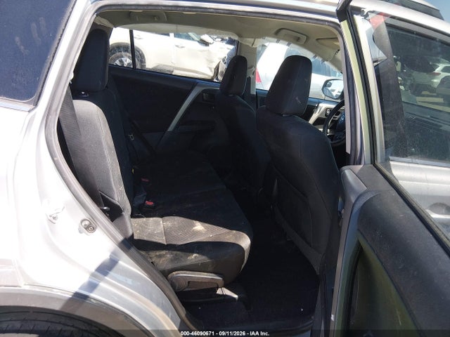 Toyota RAV4 LE 2018 2T3BFREVXJW697481 Image 8