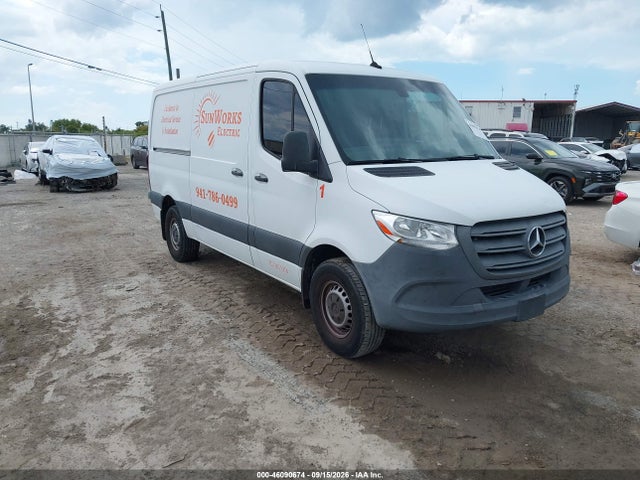 46090674 :رقم المزاد ، W1Y4EBHY4LT032862 vin ، 2020 Mercedes-benz Sprinter 2500 Standard Roof V6 مزاد بيع
