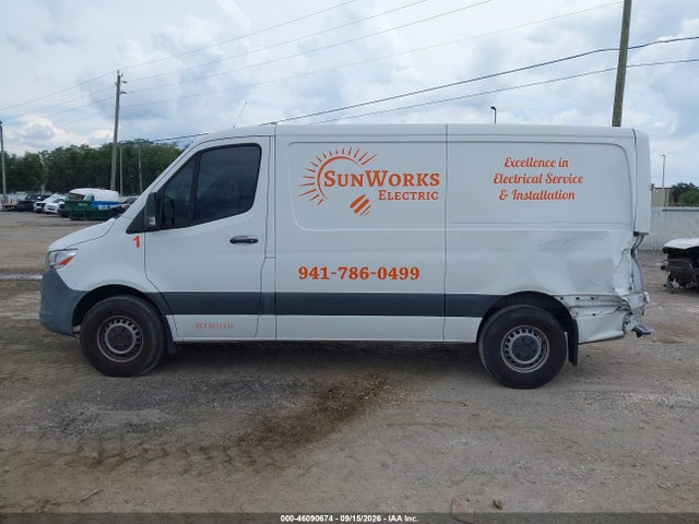 46090674 :رقم المزاد ، W1Y4EBHY4LT032862 vin ، 2020 Mercedes-benz Sprinter 2500 Standard Roof V6 مزاد بيع