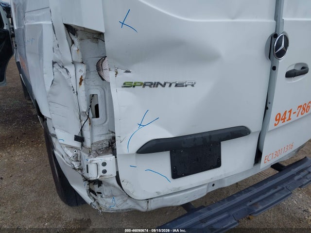 46090674 :رقم المزاد ، W1Y4EBHY4LT032862 vin ، 2020 Mercedes-benz Sprinter 2500 Standard Roof V6 مزاد بيع