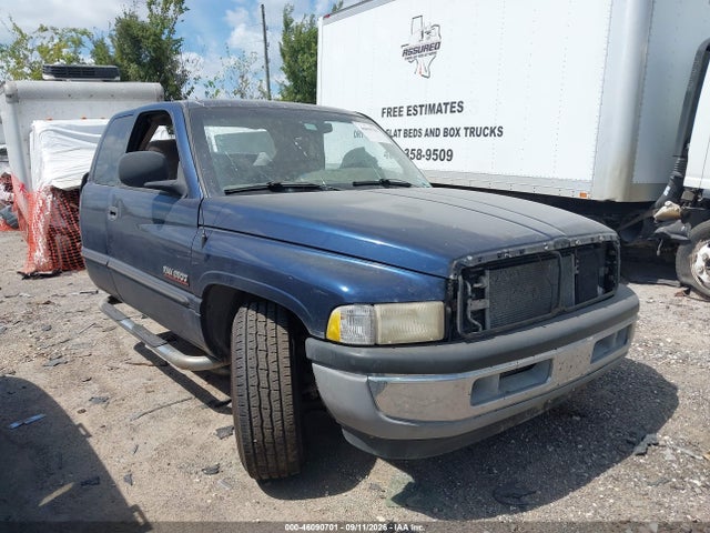 Auction sale of the 2000 Dodge Ram 2500 St, vin: 3B7KC2367YG109820, lot number: 46090701