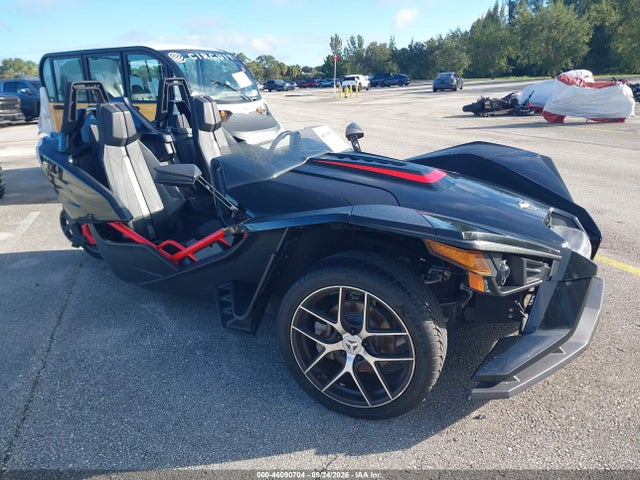 46090704 :رقم المزاد ، 57XAAPFA4G5107728 vin ، 2016 Polaris Slingshot مزاد بيع