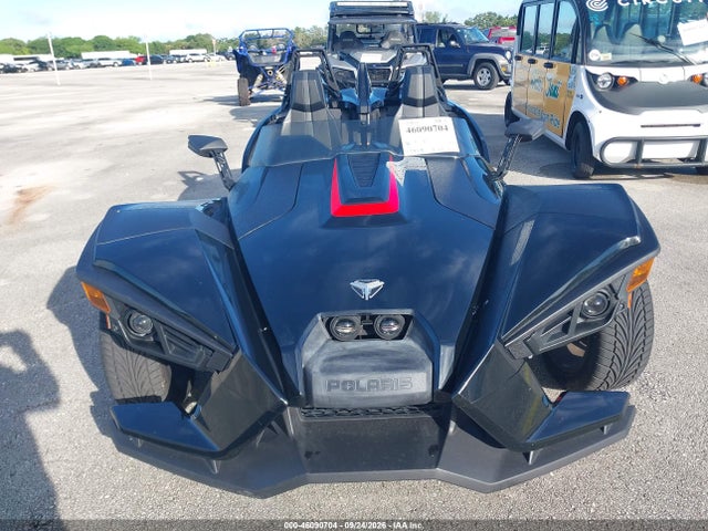 46090704 :رقم المزاد ، 57XAAPFA4G5107728 vin ، 2016 Polaris Slingshot مزاد بيع